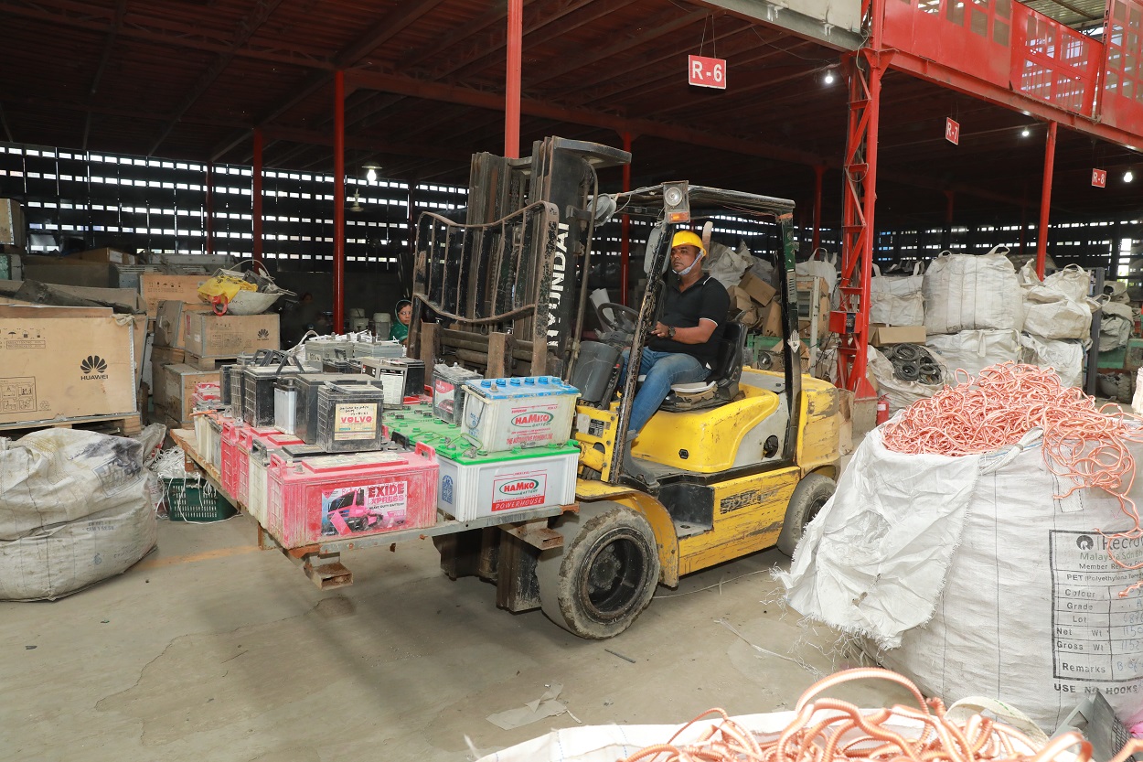 About E-Waste - Azizu Recycling & E-Waste Company Ltd